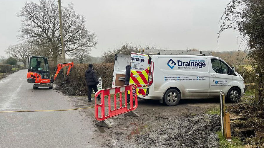 Drainage groundwork - Drain Installation